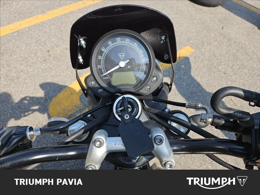 TRIUMPH Street Twin 900 