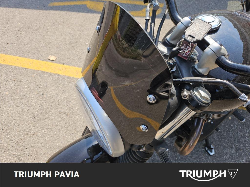 TRIUMPH Street Twin 900 